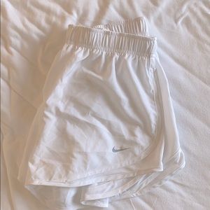Nike Tempo Dry Core 3” Running Shorts M White